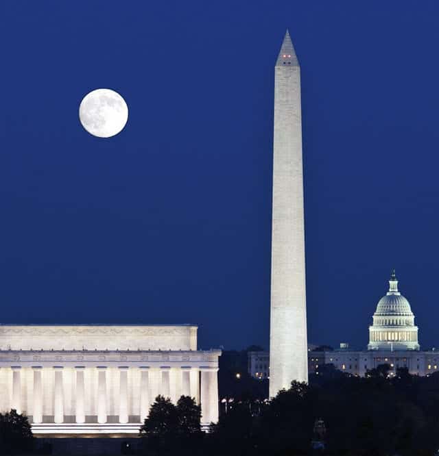 The Washington Monument and The National Mall Illuminated Night Tour